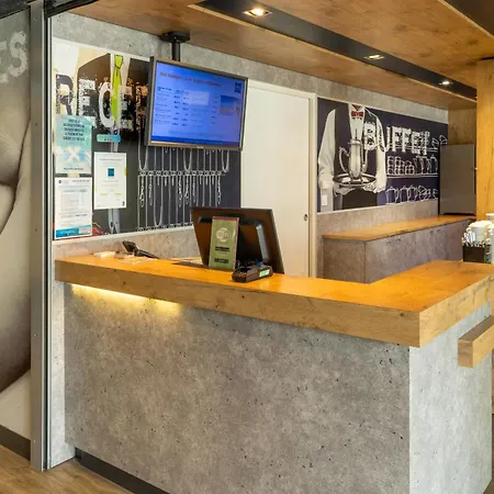 Ibis Budget D'olonne מלון 2*